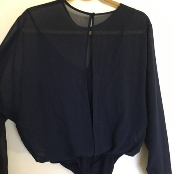 EXPRESS Sheer Chiffon Long Sleeve Bodysuit - Size Medium - Picture 3 of 9